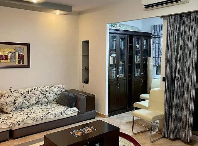Cozy 1-bedroom Near The Center Of Tirana. Apartmán