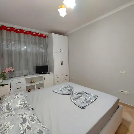 Cozy 1-bedroom Near The Center Of Tirana. Lejlighed